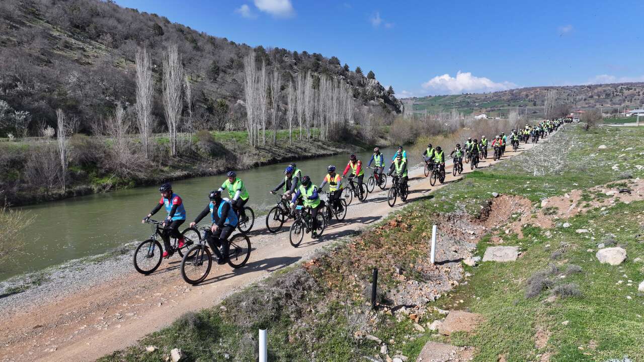 Konya’da bisikletçiler tarihe ve doğaya doğru pedal çevirdi 5